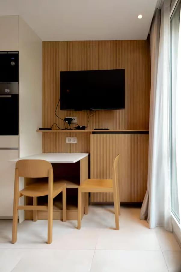 Renovated Great Design Appartement